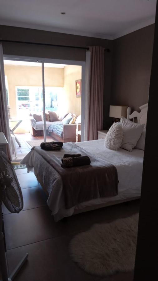 Toscana Cottage พอร์ตเอลิซาเบธ ภายนอก รูปภาพ