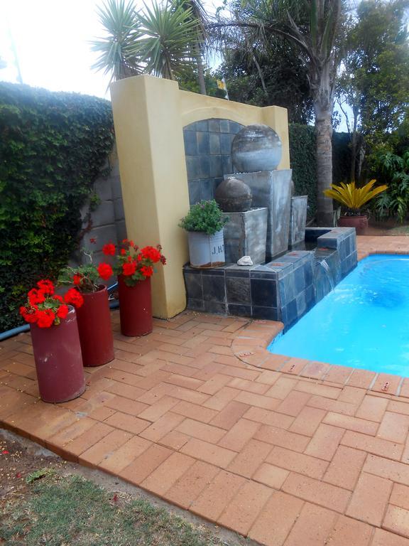 Toscana Cottage พอร์ตเอลิซาเบธ ภายนอก รูปภาพ