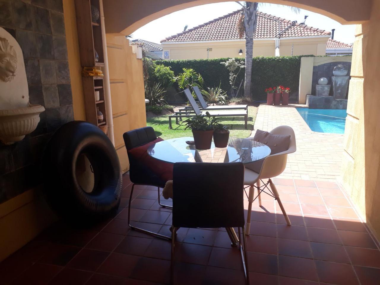 Toscana Cottage พอร์ตเอลิซาเบธ ภายนอก รูปภาพ